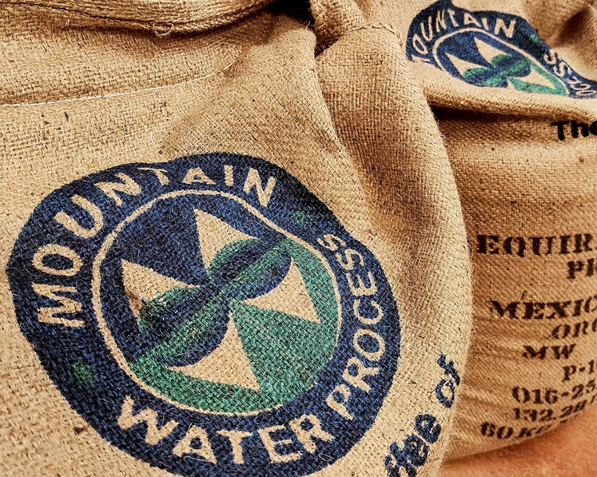 MOUNTAIN WATER DECAF EXPLAINED: NATURE'S APPROACH TO REMOVING CAFFEINE